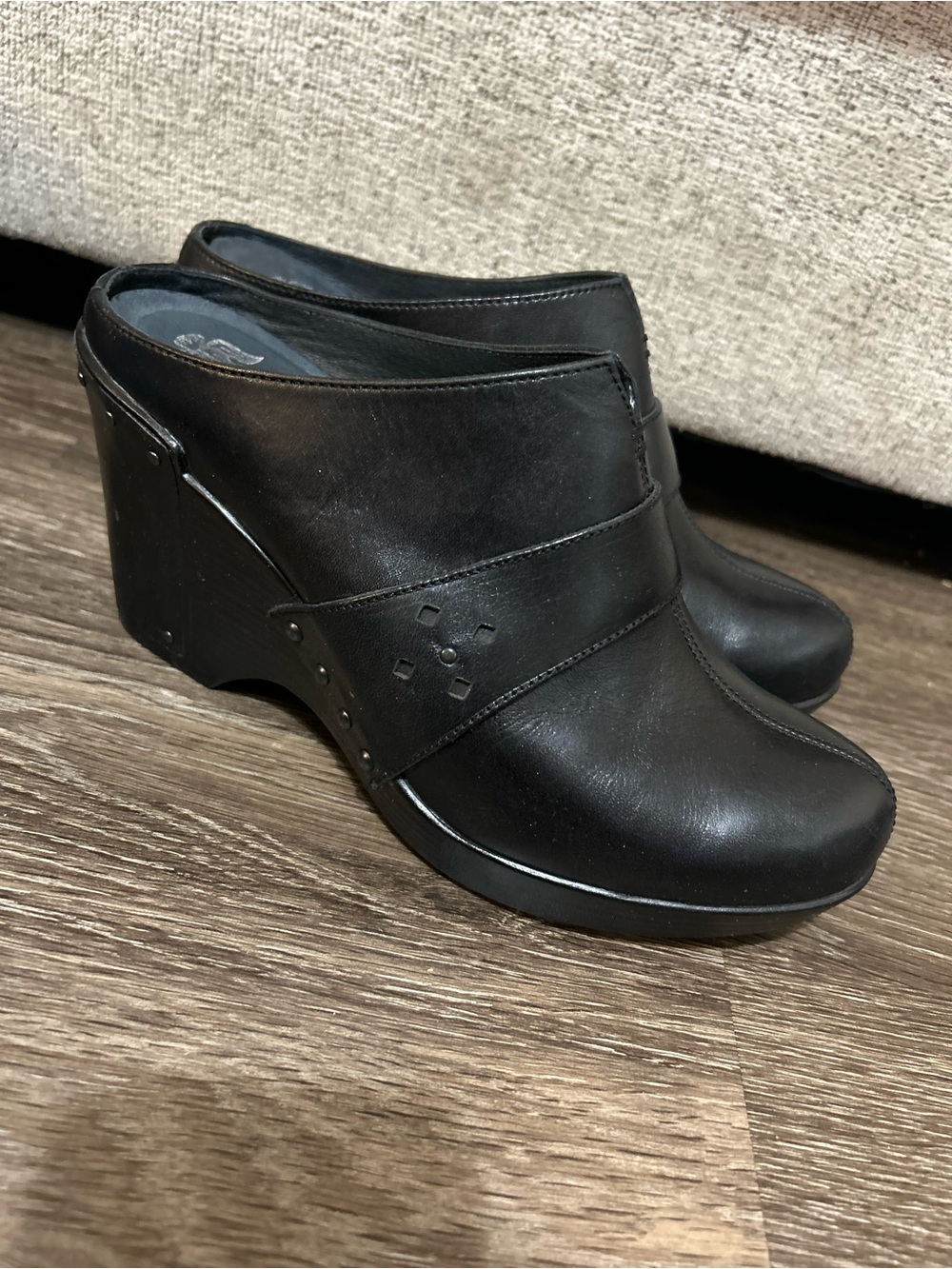 Dansko Francine Womens Leather Wedge Studded Black Mule Clog Size 8.5-9